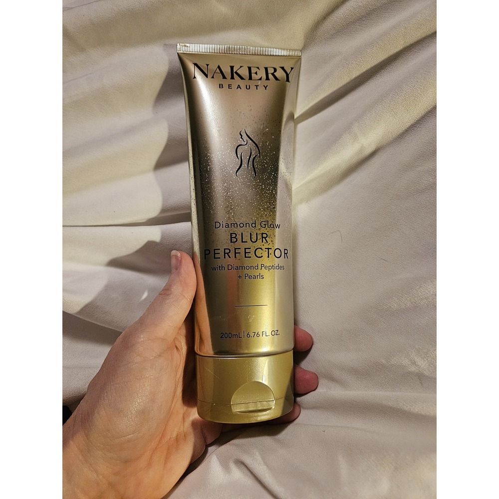 Nakery Beauty Body Polish & Blur Perfector Set Womens OS Gold Skinny Dip Glow